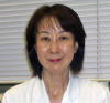 栗原まな医師の写真